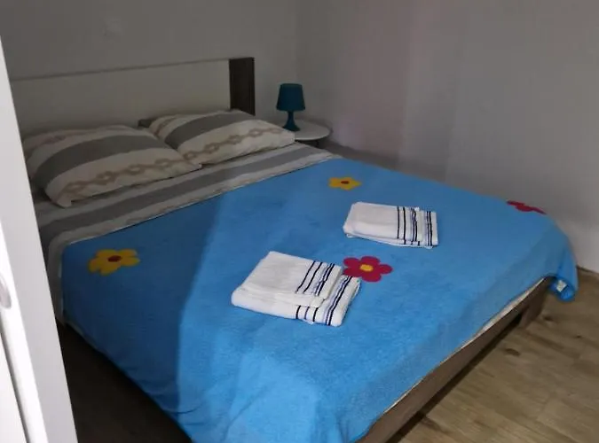 Niko Apartment