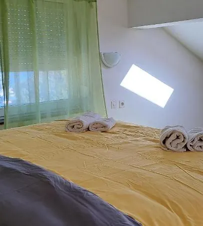 Niko Apartment *